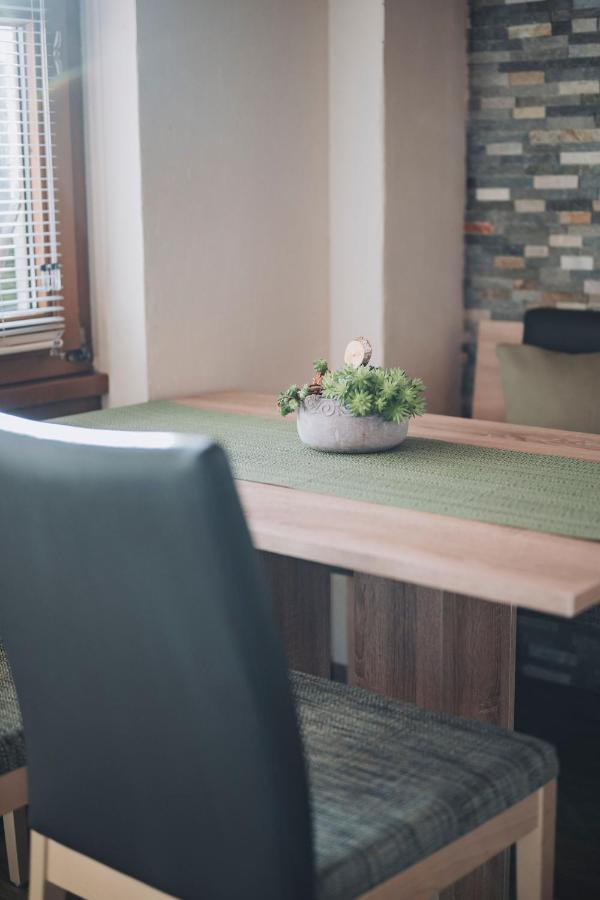 ניוסטיפט אים סטובאיטל Appartement Stern Dagmar מראה חיצוני תמונה